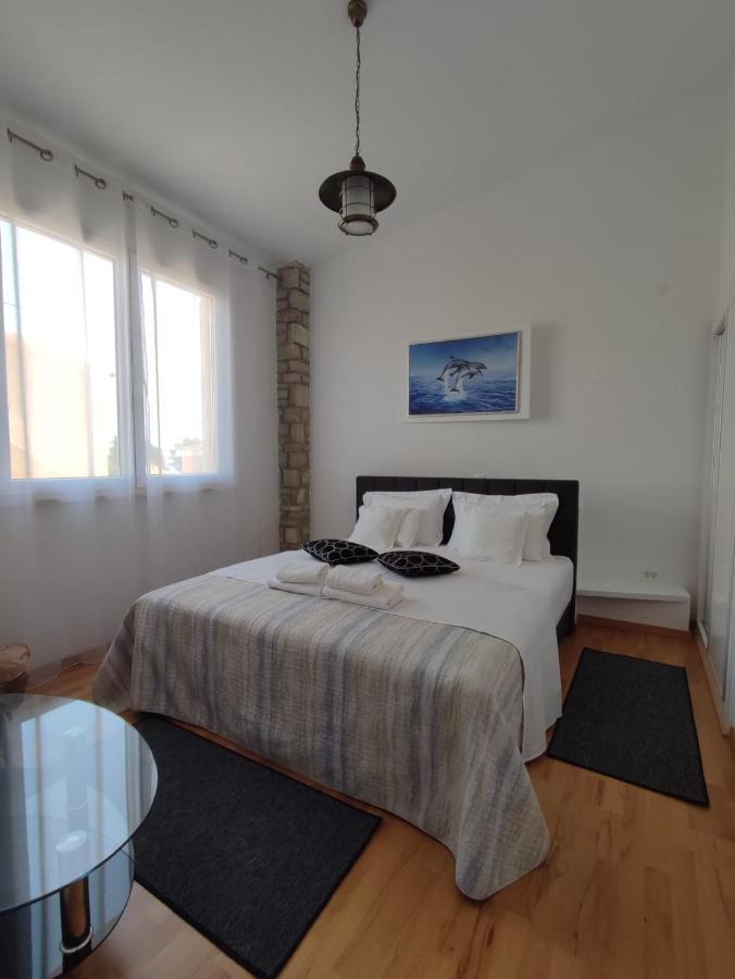 Apartment Sandrica Stomorska Eksteriør billede