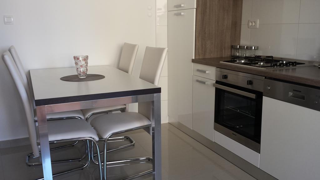 Apartment Sandrica Stomorska Værelse billede